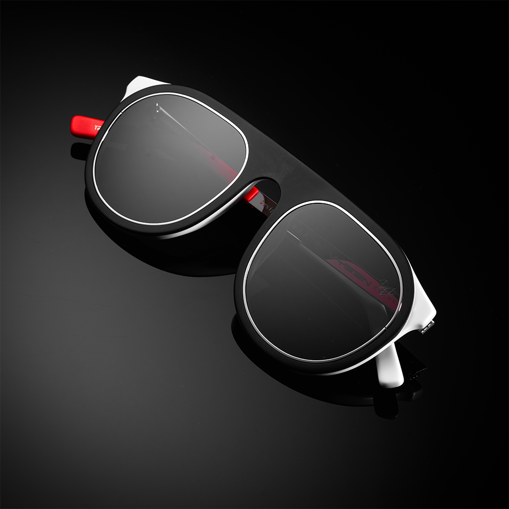 TROY ARMAZON BLANCO LENTES NEGROS