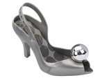 31969-51427-vivien-westwood